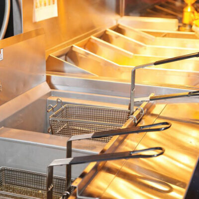 10 restaurant equipment that your professional kitchen needs