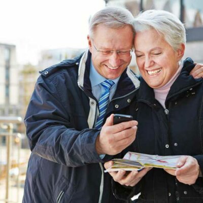 3 Ways to Find Free Cell Phone Deals for Seniors