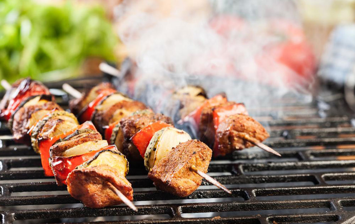 Easy and effective gas grill maintenance tips