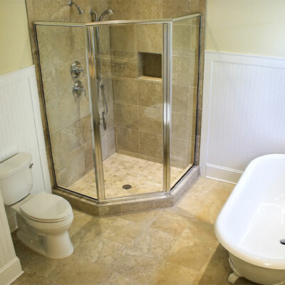 Elegant Ideas for Remodeling a Small Bathroom