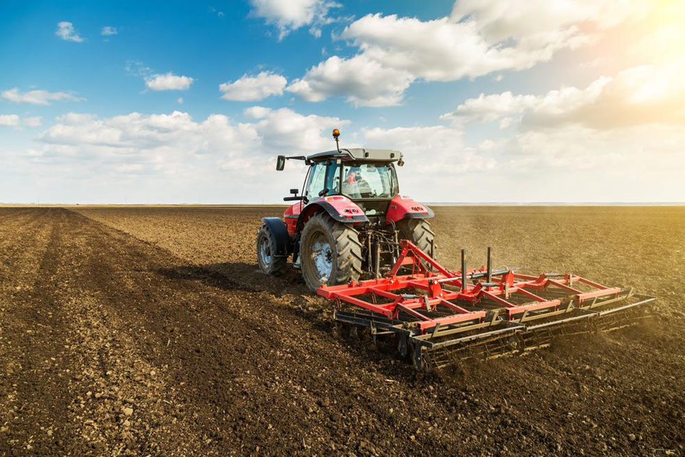 How to choose a compact tractor?