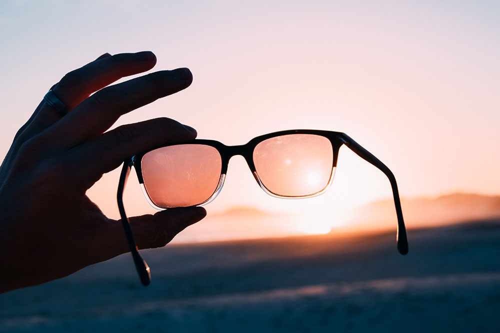 4 frequently asked questions about polarized sunglasses