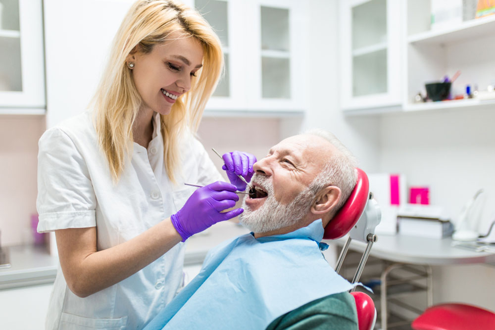 Affordable dental insurance for seniors in Chicago