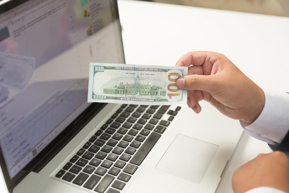 All about using wire transfer to send money online