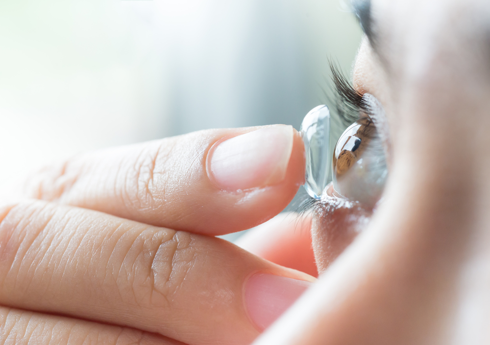 Here Is How You Can Avoid A Dry Eye Condition Caused By Contact Lenses